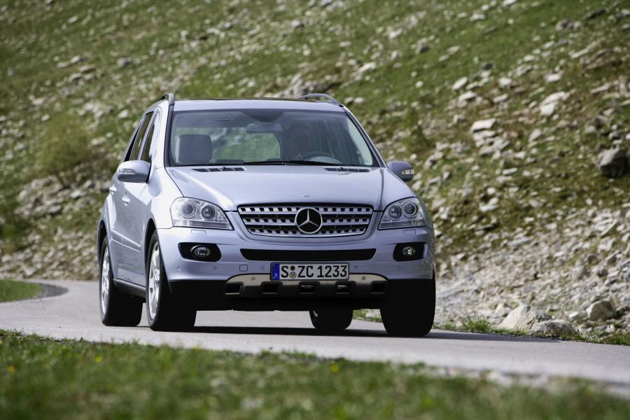  Mercedes-Benz ML-Class 2006 года  (фото 22 из 400)